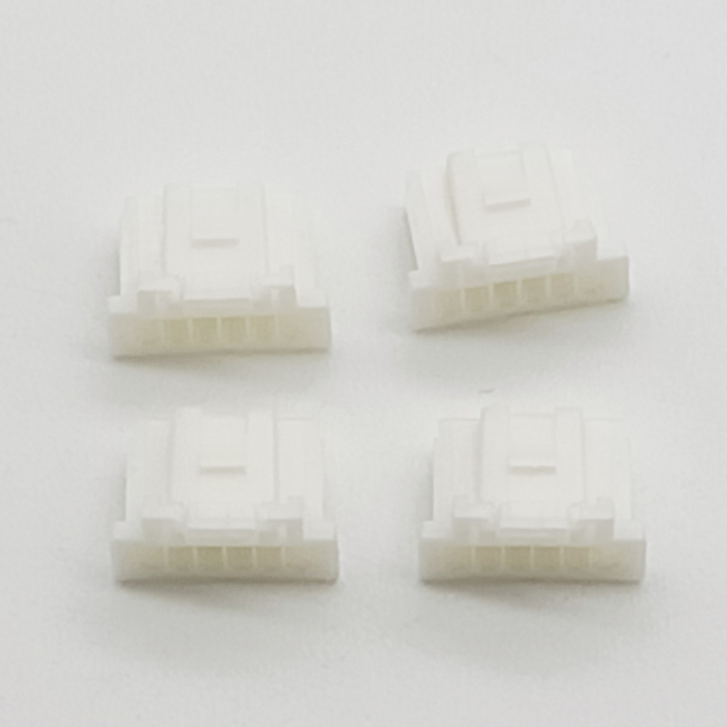 High-quality female socket connector for secure and reliable electrical connections. Versatile and durable, ideal for various applications, ensuring seamless connectivity. 