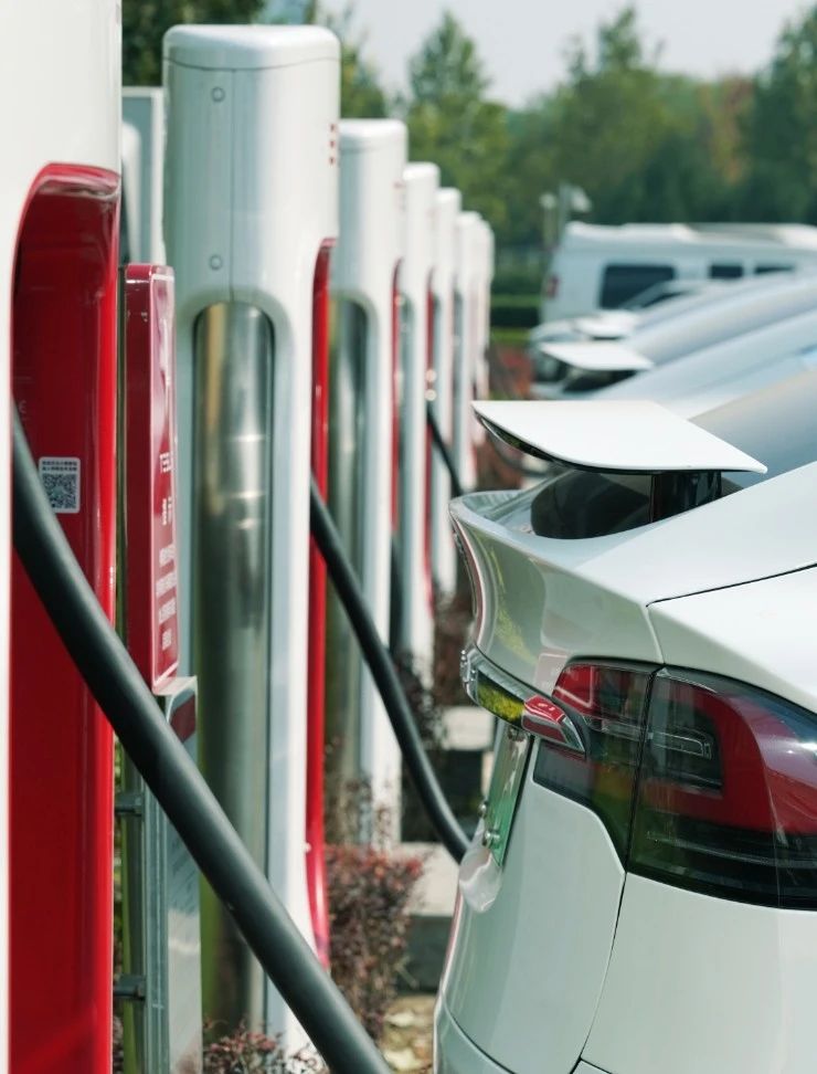 Automotive Market Growth and Intensified Competition Between Chinese and Global Players